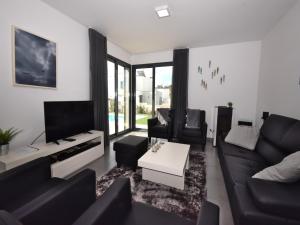 Family Villa with Terrace and Pool