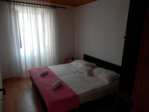 Seafront apartment with incredible view of Vis bay - Maricin Most