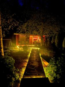 Mökki ja saunamökki Kurjenrahkan kansallispuistossa