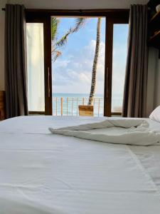 Blue Beach Ahangama