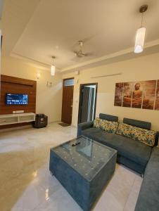 Ms Cozy Unwind - Hazel