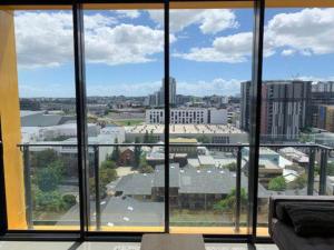 KozyGuru | Fortitude Valley | 2 Bed APT