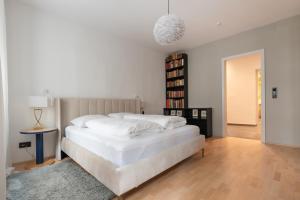Luxuriöses Apartment mitten im Zentrum in Ruhelage mit AC