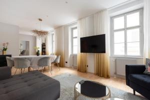 Luxuriöses Apartment mitten im Zentrum in Ruhelage mit AC