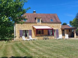 Bayaou avec piscine couverte à Sarlat