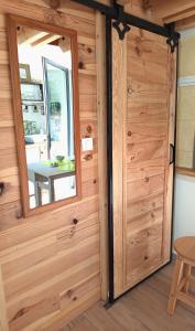 Maisons de vacances La Petite Vigneronne - Clim - Calme : photos des chambres
