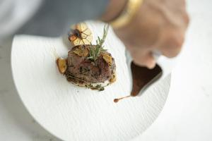 Poseidon Beach Resort - a NEW 5-Star Experience - PREMIUMINCLUSIVE, FREE Beach Access, EV station