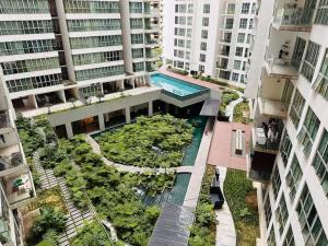 Regalia Modern Studio