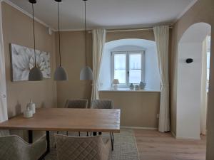Kavaliershaus Wallerstein, stilvolle Wohnung mit Privatparkplatz