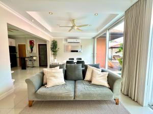 Secluded - 1 Bed Pool Villa - Near The Beach