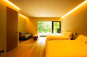 郷音 The Summit Club