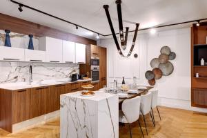 Bluestay 165 - Spacieux Appartement à Paris