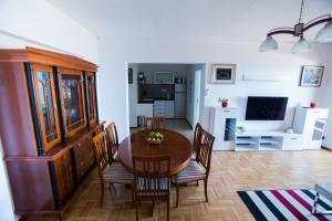 Grand View Apartments