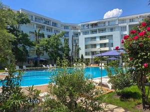 Yassen Holiday Village