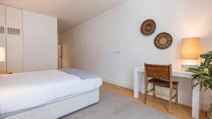 Charming Santos Apartment by LovelyStay