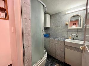 Apartments Gvozdenović