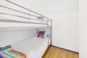 Host & Stay - LOOK Flat