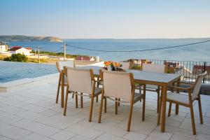 Newly built Villa MarVista with 4 bedrooms,infinity pool & stunning sea and mountain views