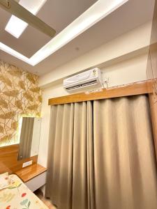 Moonlight stay near expo mart