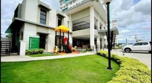 MyOneSpace4u at One Spatial Condo Hotel