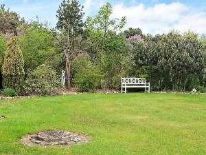 Seaside Serenity in Hummingen-By Traum