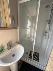 Comfy Cosy Caravan_Romney Sands