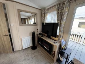 Comfy Cosy Caravan_Romney Sands