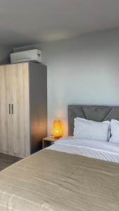 Дворівневий апартамент з кухнею N6