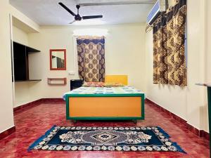 Aravind Guest House