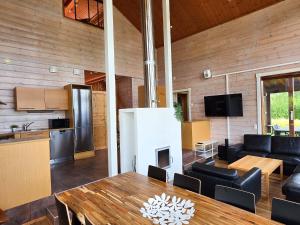 Villa Lumikki 1&2 - 16 hlö, Both villas, Luoteis-Himos Ski-inout