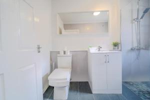 Stunning 2 Bedroom 6 Guest Flat by Anfield Stadium