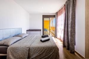 Sunset Palm Mar - Family Friendly Suites