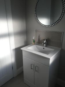 Beautiful Country Cottage