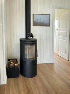 Summer House With Wilderness Bath And Water Views