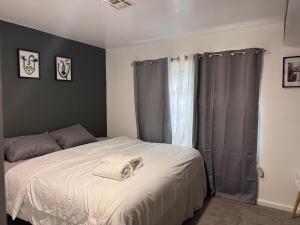 Large 2Kings 2 bedroom 2 bath by EWR NYC Downtown Newark