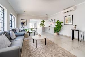 Urban Oasis Apartments at 7 on Middle