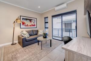 Urban Oasis Apartments at 7 on Middle