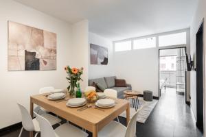 3 bedroom apartment near center of Prague