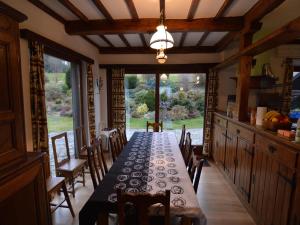 Hillside Retreat with Pond