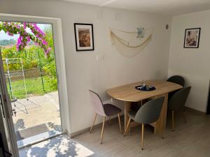 Moon Bay apartment - Free large parking 