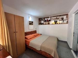 Apartments Gvozdenović