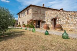 Restored Barn With Views Of Siena Countryside
