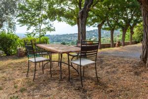 Apartment In A Farmhouse Overlooking Val Di Chiana