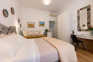 Clio Rome Suite 2 bedroom 2 bathroom apartment