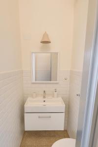 Aurelio APT - Homkeey Apartments