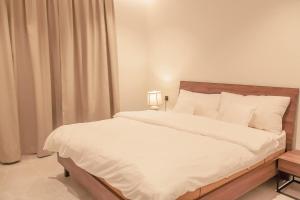 Trendy and Cozy Apartment in Hittin Compound