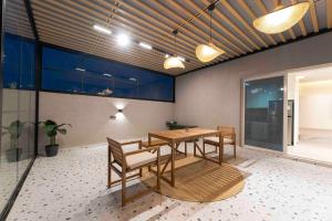 Cozy and Calm flat in Alwadi Xlll