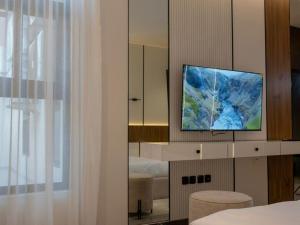 Three Bedroom Trendy apartment in Almadinah