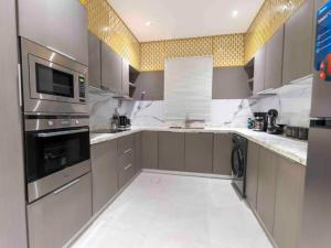 apartment luxurious and modern design in Alwadi Xl