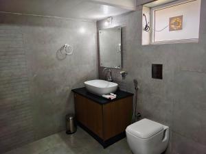 Cheshire Village - Beach Resort